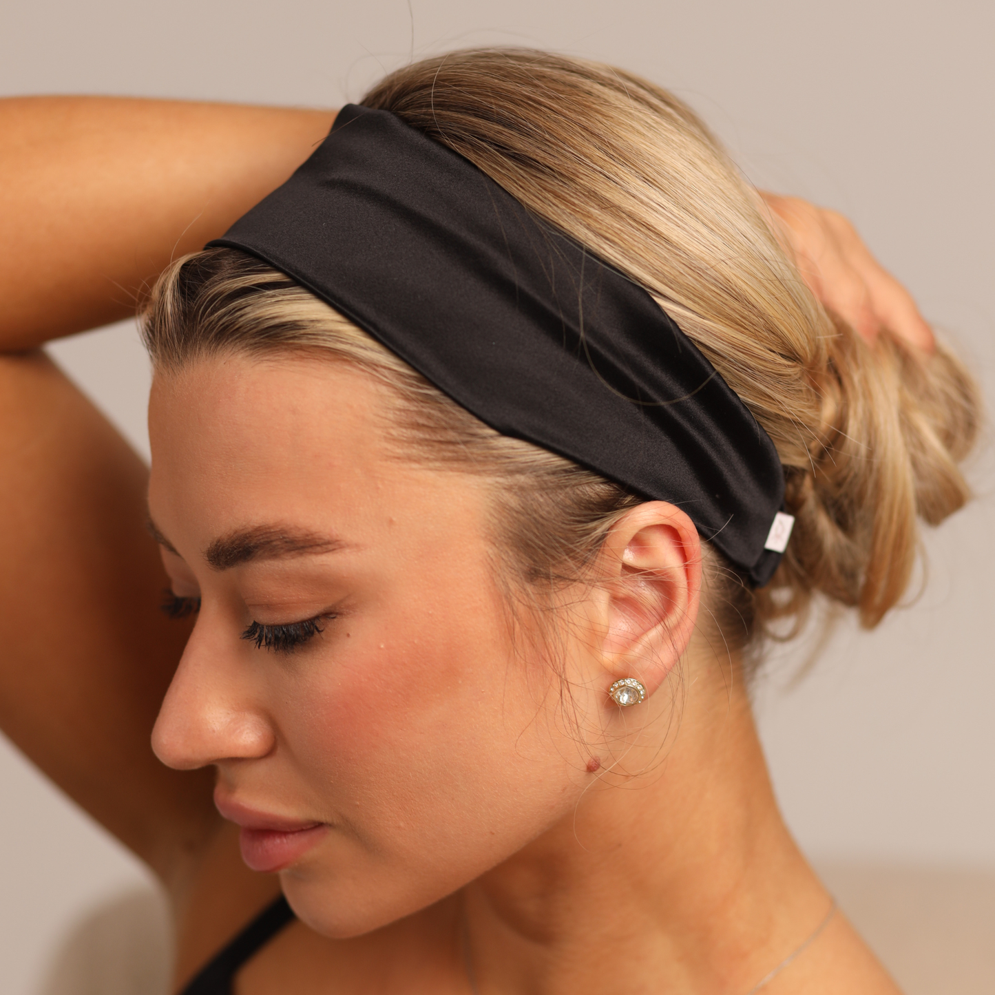 Hedvábná čelenka do vlasů Qrown®