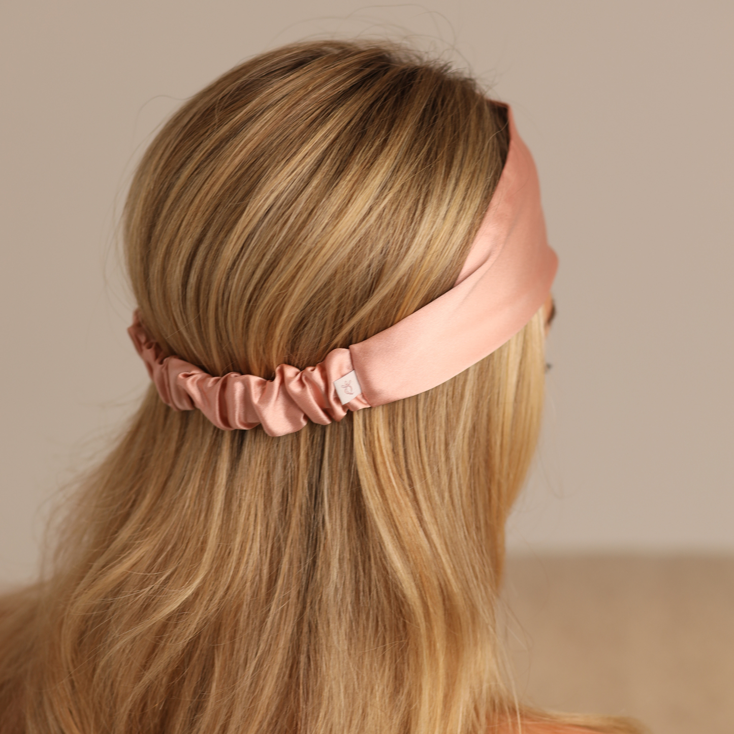 Hedvábná čelenka do vlasů Qrown®